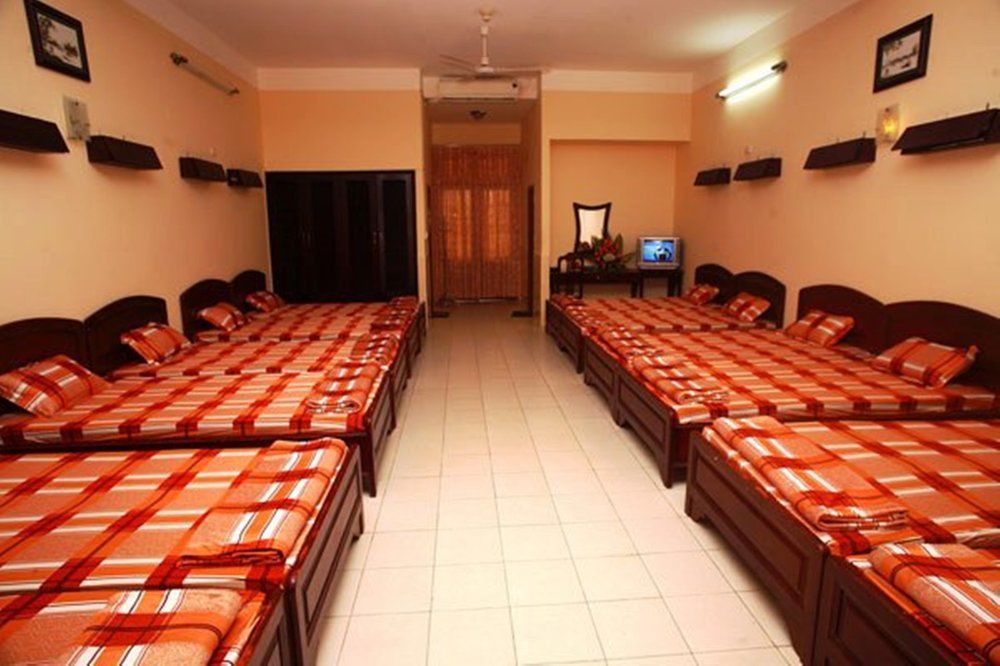 Hon Rom Central Beach Resort सहारा 3*